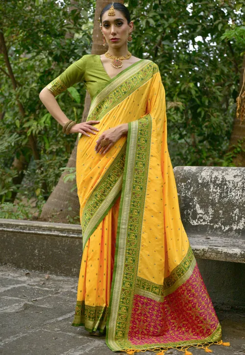 Banarasi Saree in Cream - Image 3