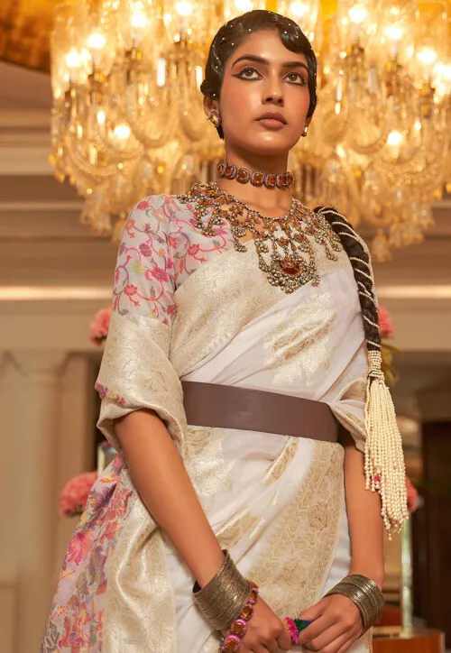 Woven Chanderi Silk Saree in Off White - Image 2